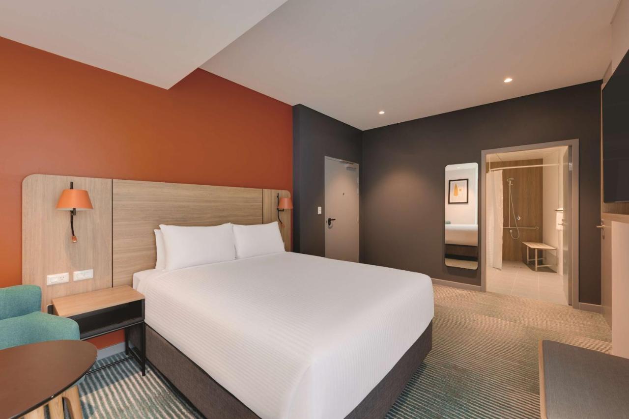 Travelodge Hurstville Hotel 3*
