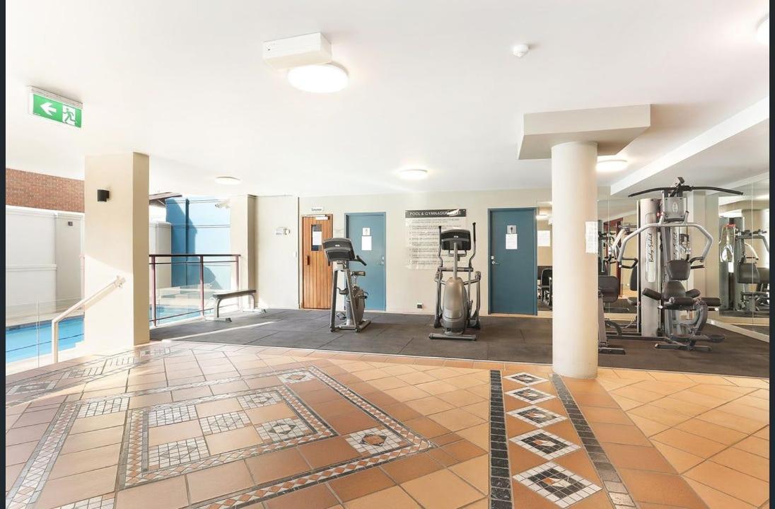 Apartment Lovely Studio Appt With Poolgymsauna Near Station Sydney