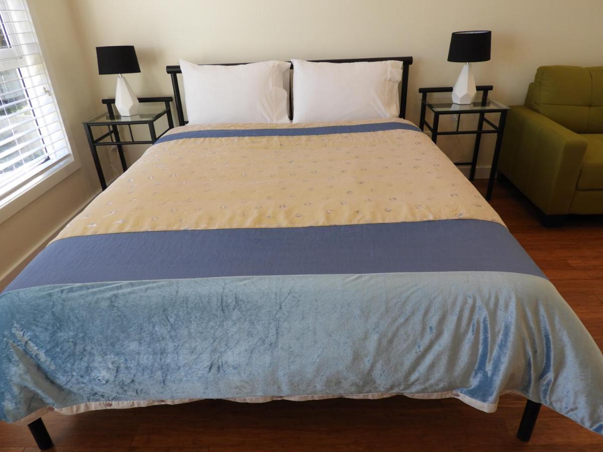 With Pool & Bbq - 10 Kms From Cbd