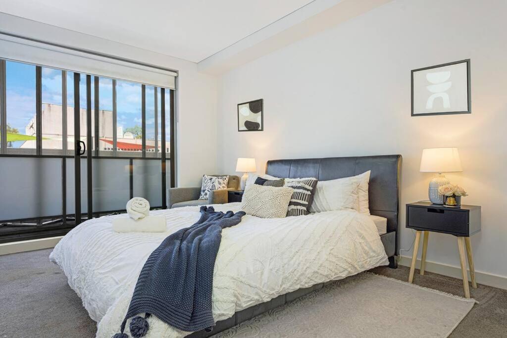 Parramatta Comfy- 2bd-free Parking -netflix-westfield * Sydney
