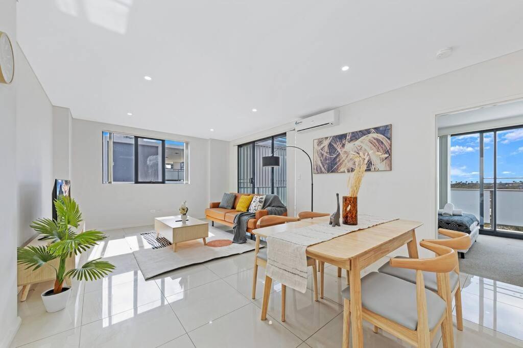 Aircabin｜carlingford｜lovely｜2 Beds Apt + Parking Apartment *