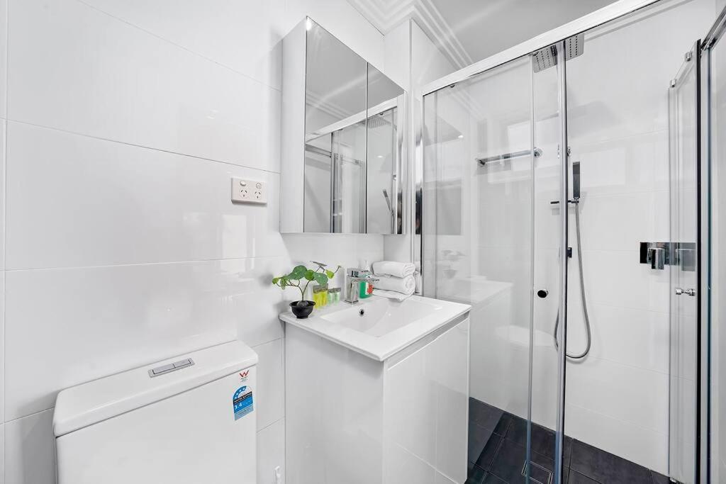 Cozy Located In Crows Nest Holiday home Sydney