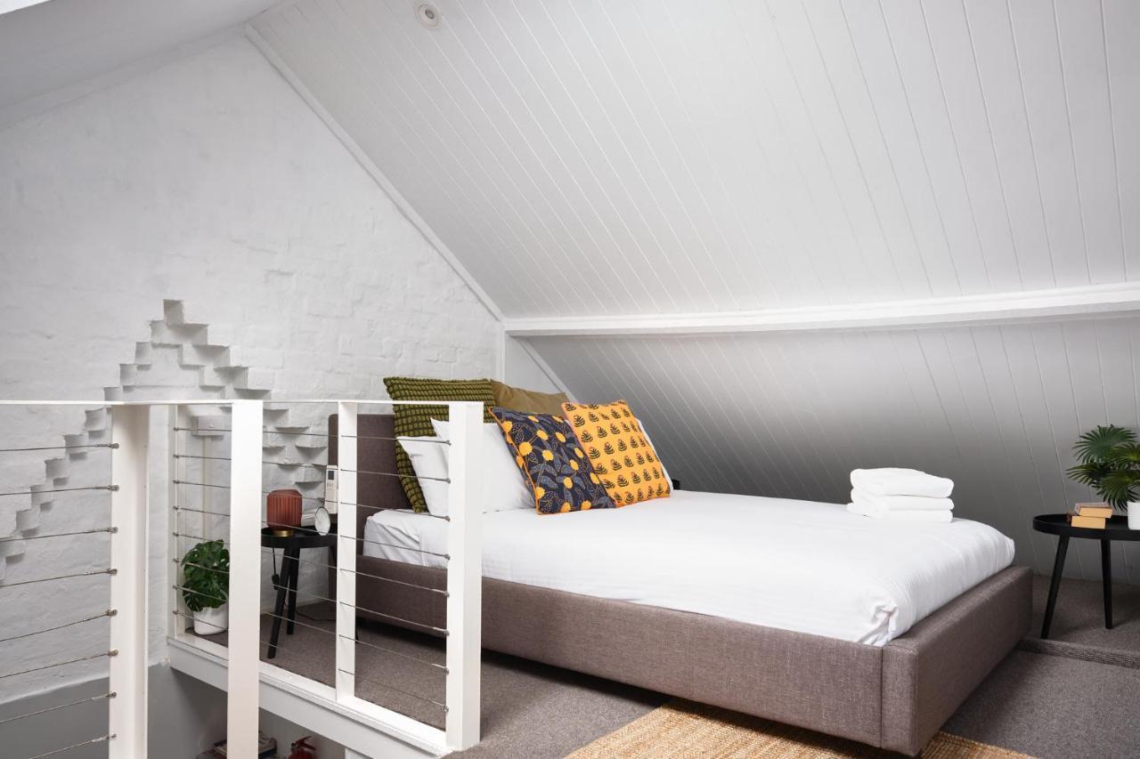 Redfern Classic Terrace - Parking And Balcony Holiday home *