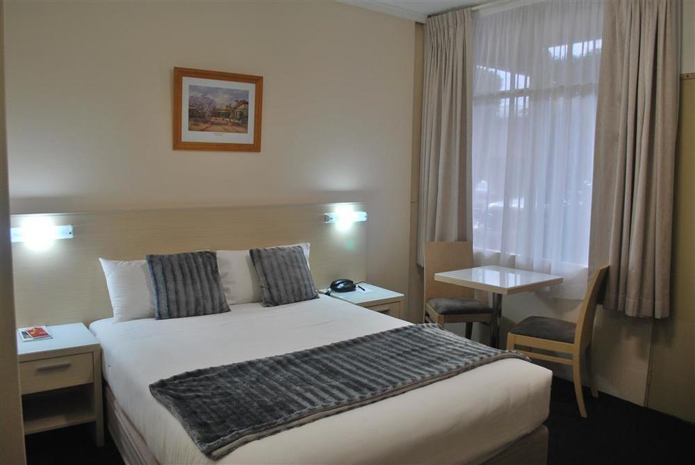 Ashfield Philip Motel 3*