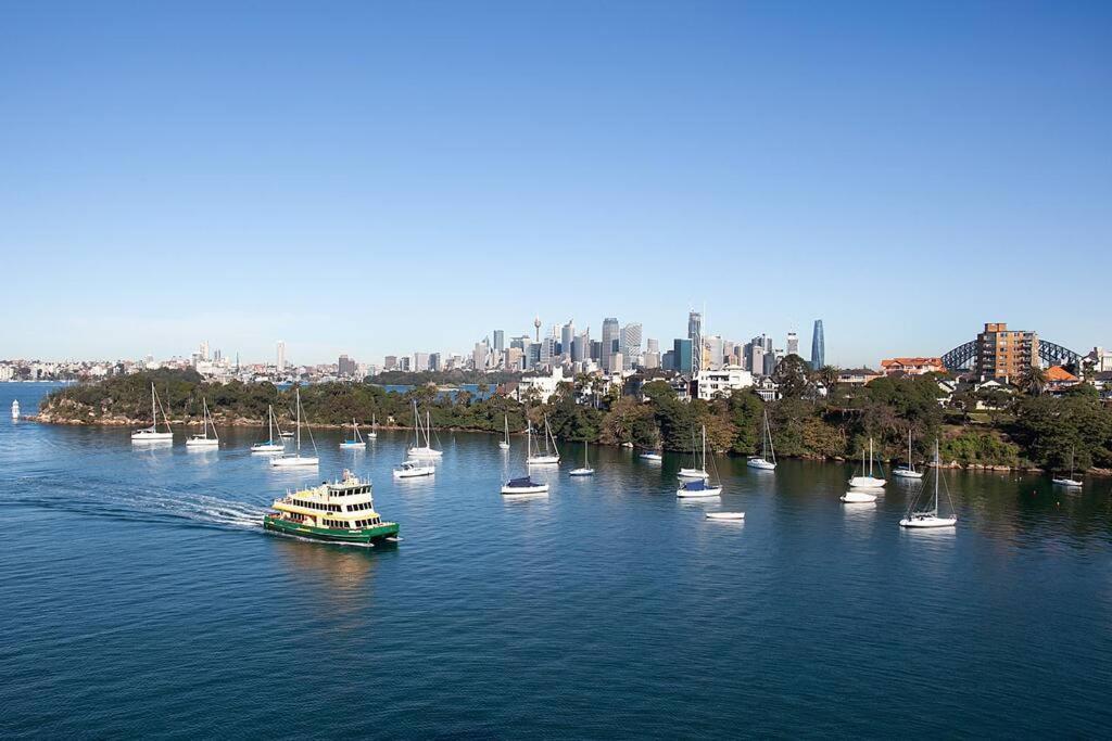 360 Waterfront Near Taronga Zoo With Bbq, Pool & Parking Apartment Sydney