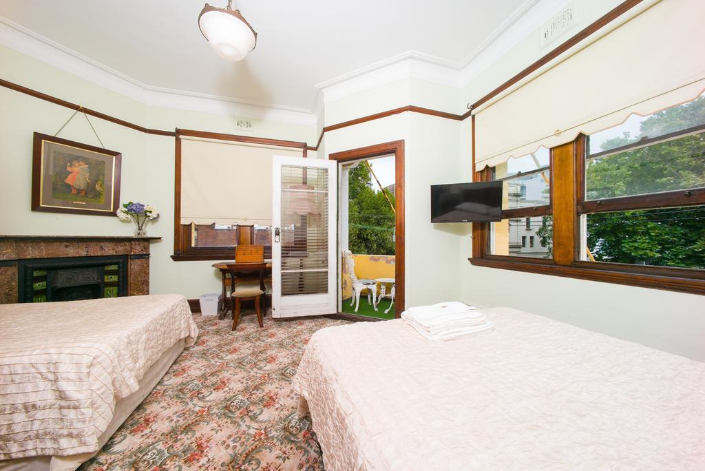 East 2* Sydney