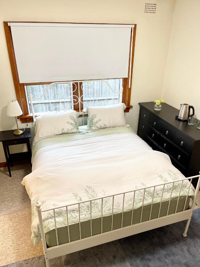 Private Bath Ensuite Eastwood/mq Uni Park *