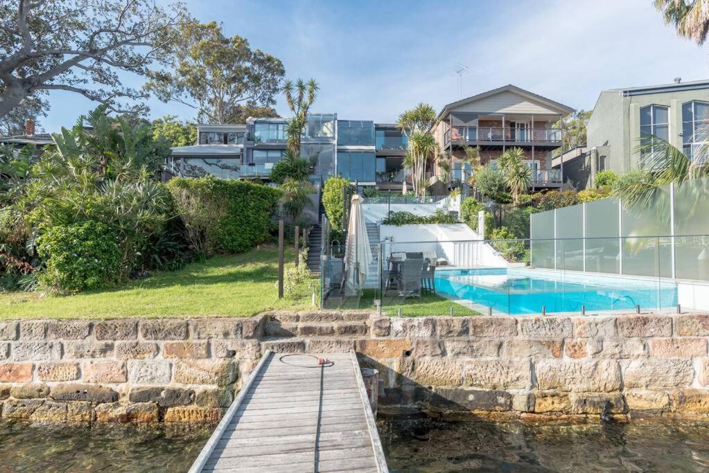Harbourfront Oasis With Pool, Steps To Vivid And Iconic Views