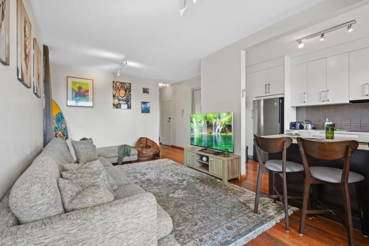 Sunny Bondi Retreat: & Culture Unite! Sydney