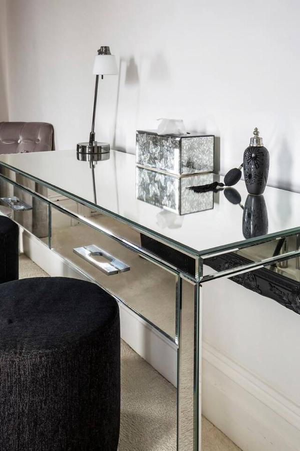 Refined Paddington Corner Terrace With Parking Holiday home Sydney