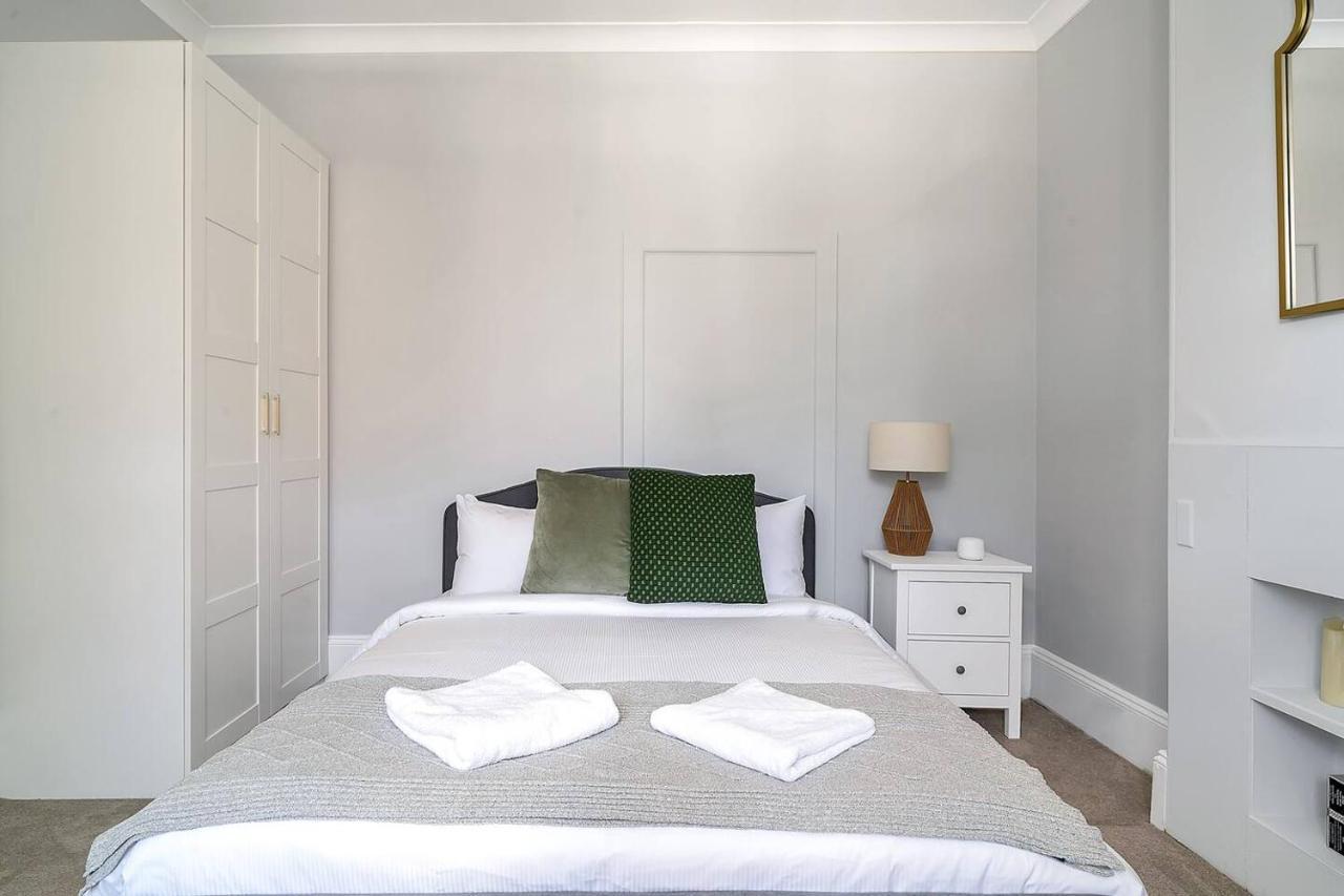 Kerridge Terrace - Old World Inner Charm Holiday home *