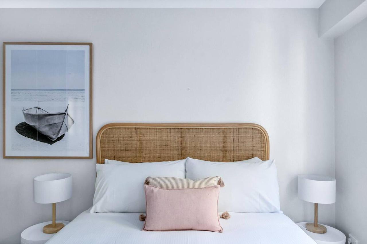 Apartment 'wylde's Treasure' Pocket-size Potts Point Design