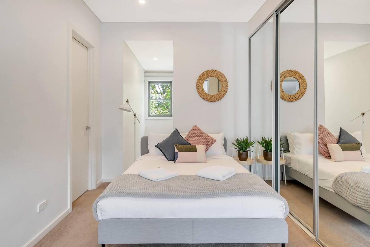 Centrally Located Pyrmont Paradise With Patio Apartment