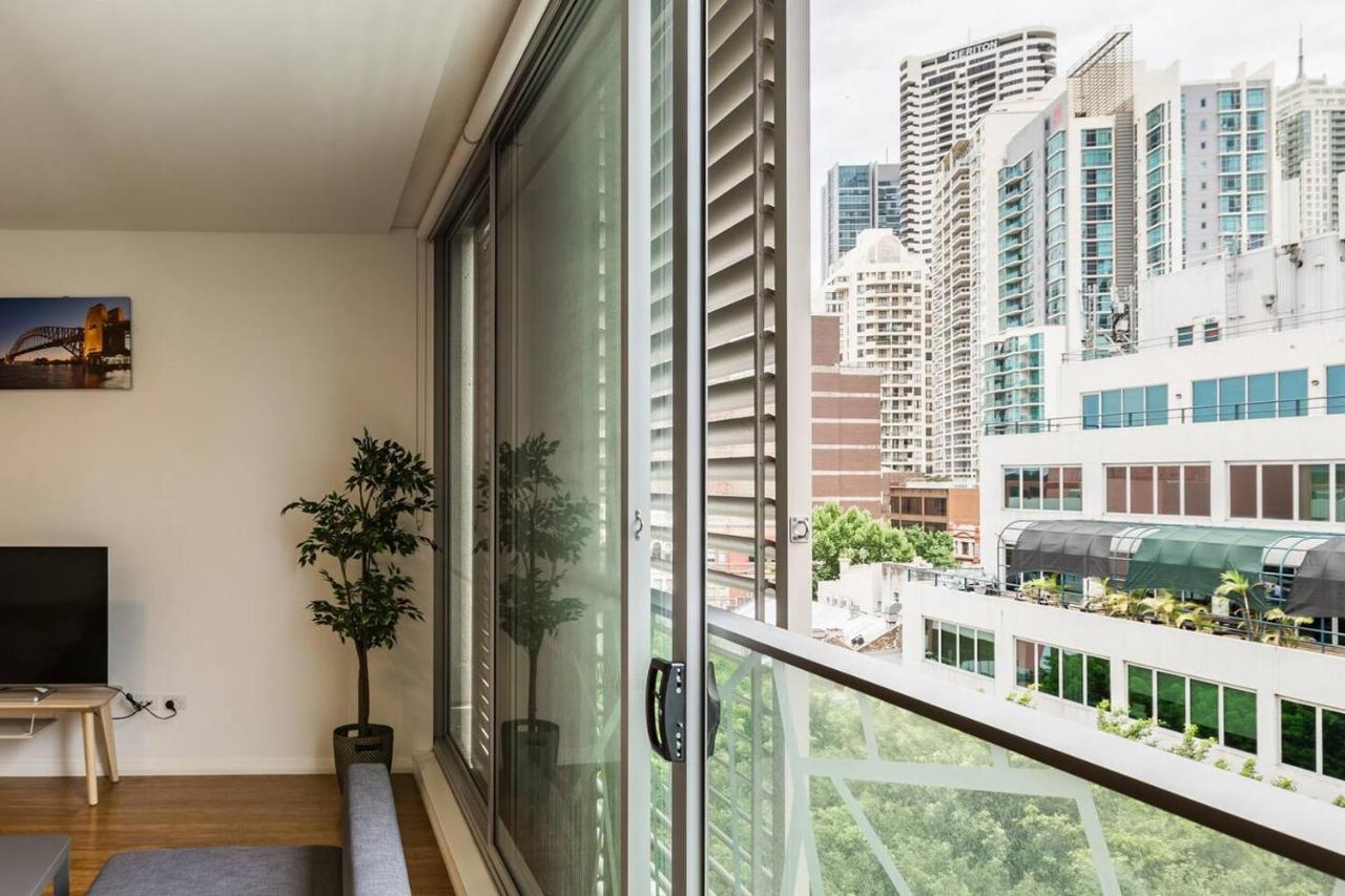 Sleek Chinatown Pad In The Heart Of The Cbd Apartment *