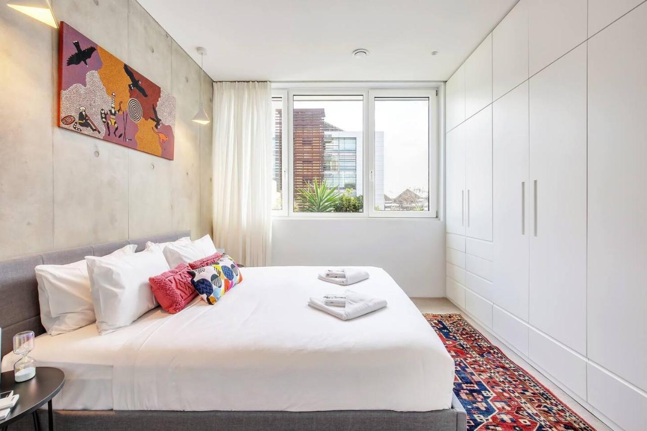'the Fern' Split-level Oasis With Lush Courtyard Sydney
