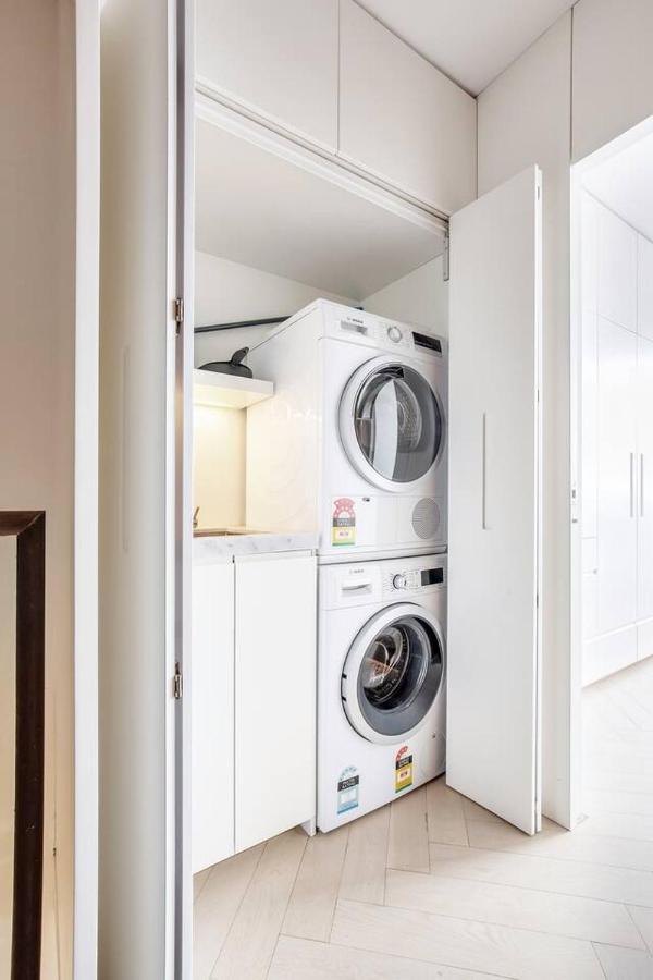 'the Fern' Split-level Eco Luxury With Lush Courtyard Apartment Sydney