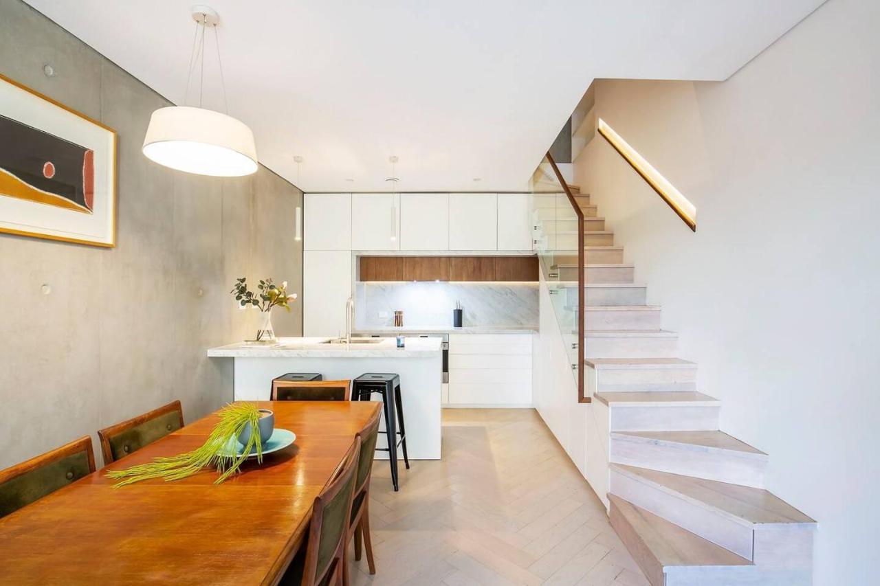 'the Fern' Split-level Eco Luxury With Lush Courtyard Apartment Sydney