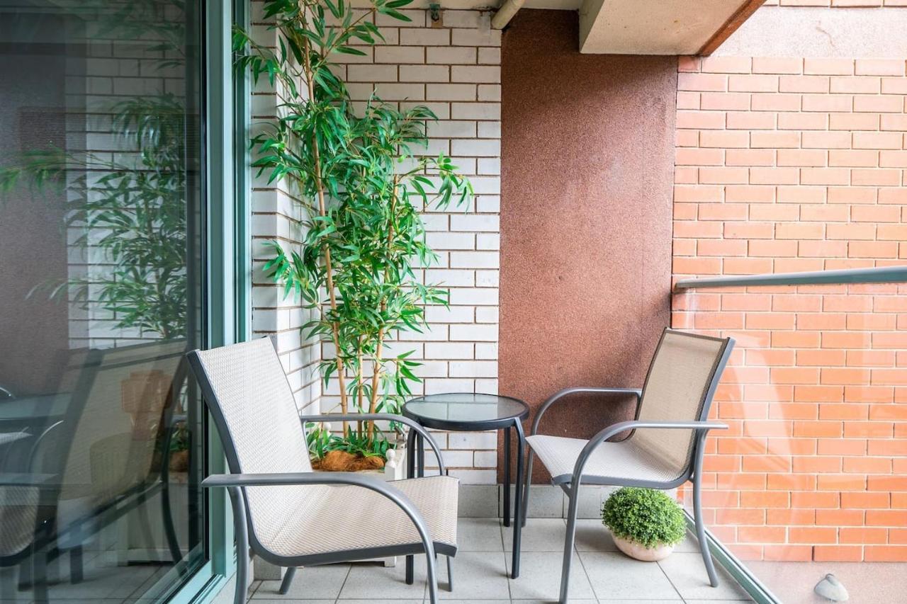 Urban Sky Terrace In The Vibrant Heart Of * Sydney