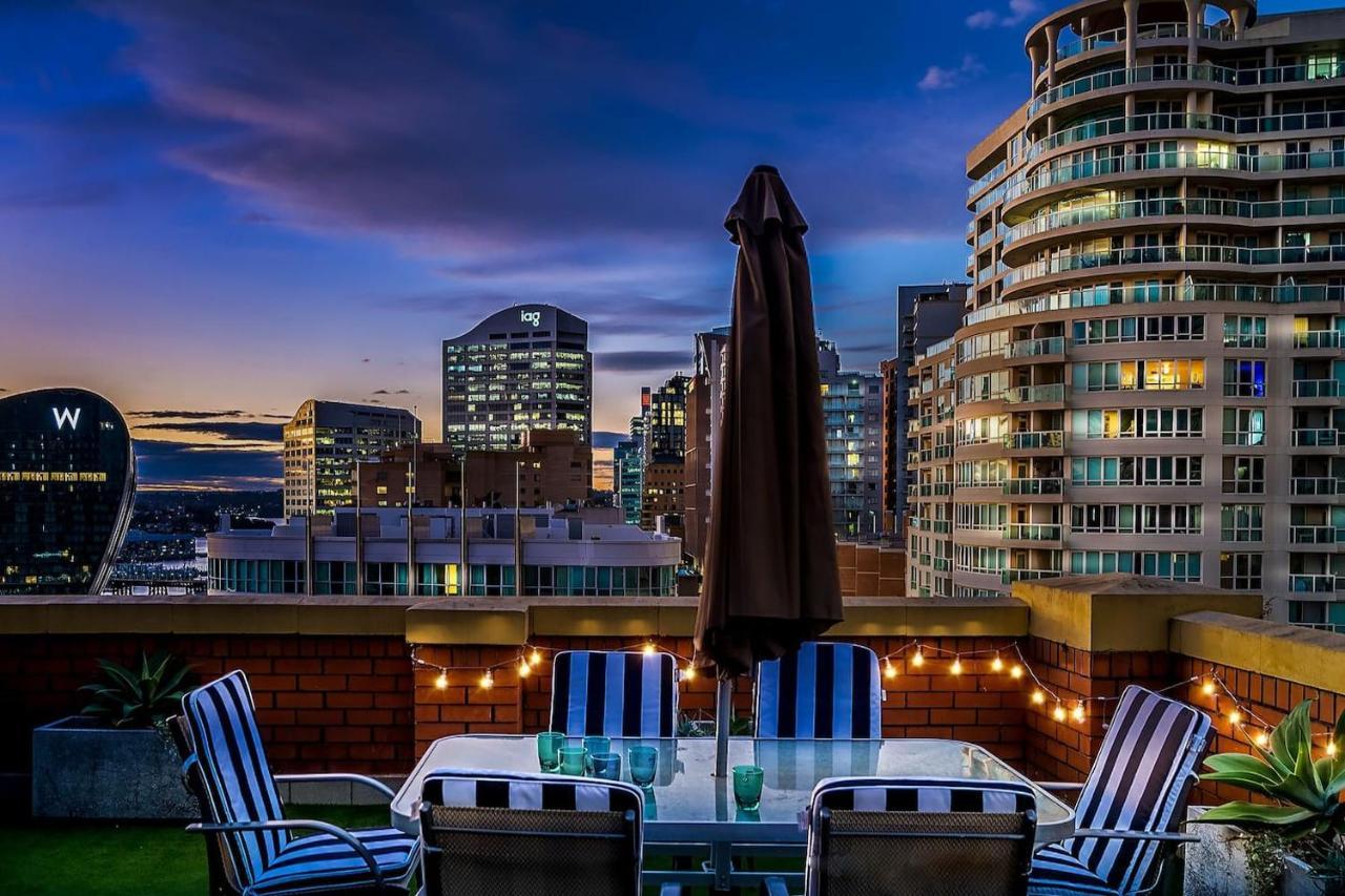 Urban Sky Terrace In The Vibrant Heart Of Apartment *