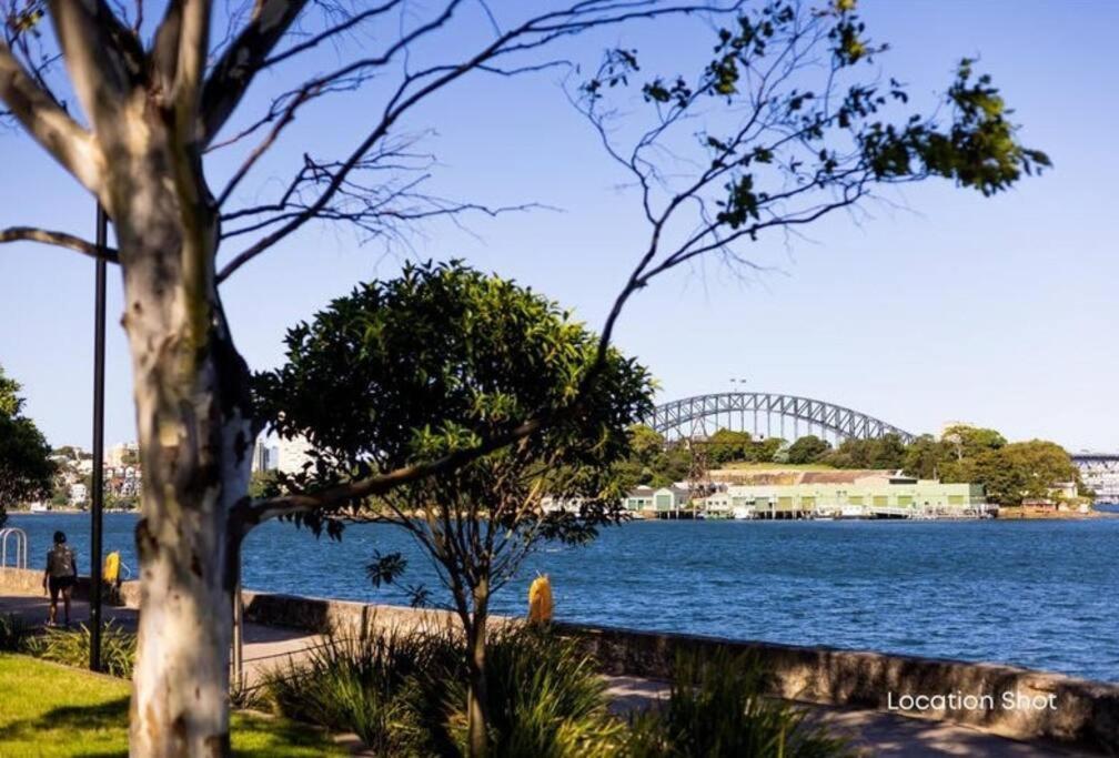 Stylish 2 Bedroom In Birchgrove Apartment