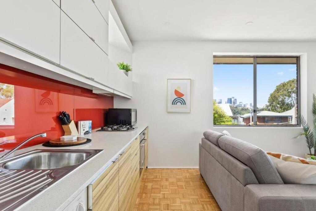 Apartment Stylish 2 Bedroom In Birchgrove