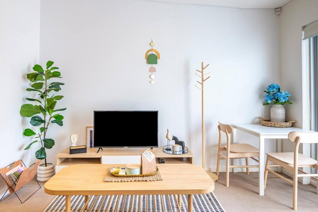 Apartment 'the Scandi' Two Adjacent Sun-drenched