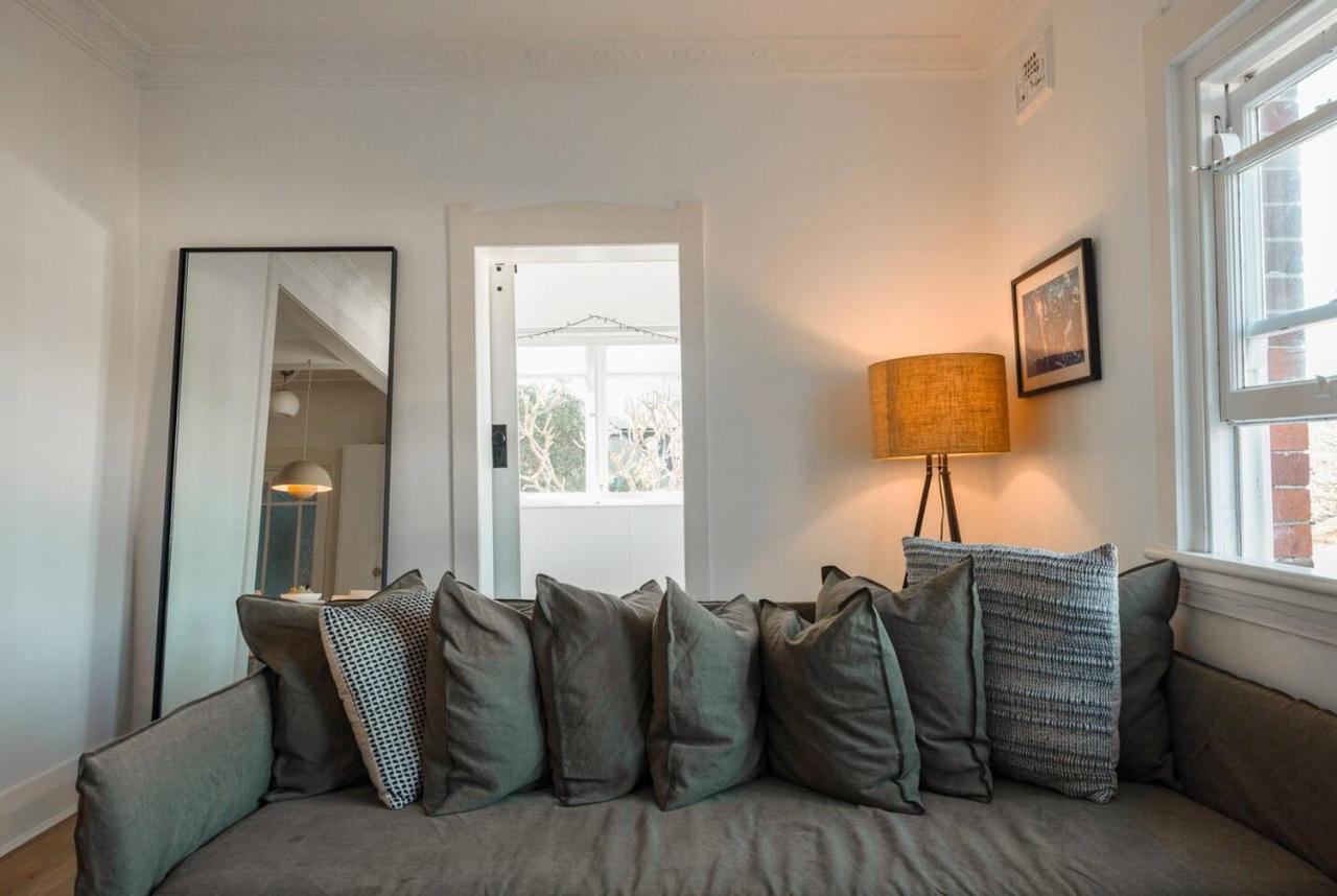 Poppy's Pad - A Designer Mid Century Manly Getaway