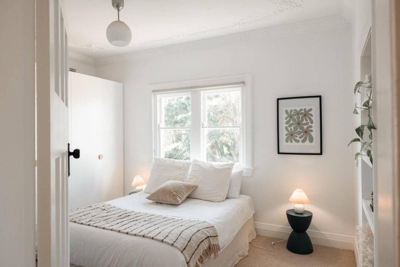 Poppy's Pad - A Designer Mid Century Manly Getaway Sydney