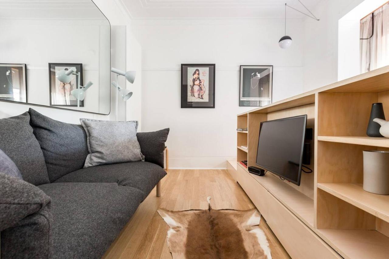 Designer Darlinghurst Studio With Rooftop Views Apartment *