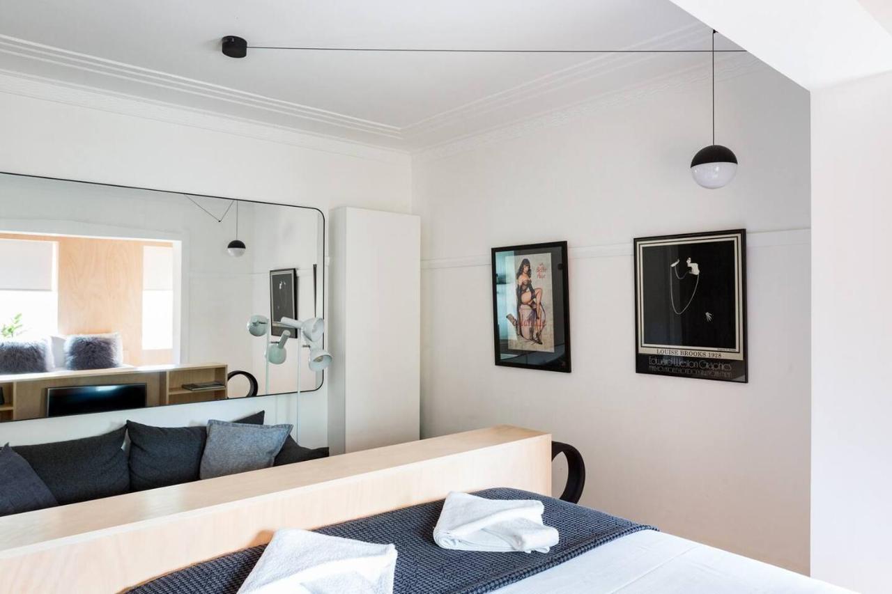 Designer Darlinghurst Studio With Rooftop Views Sydney