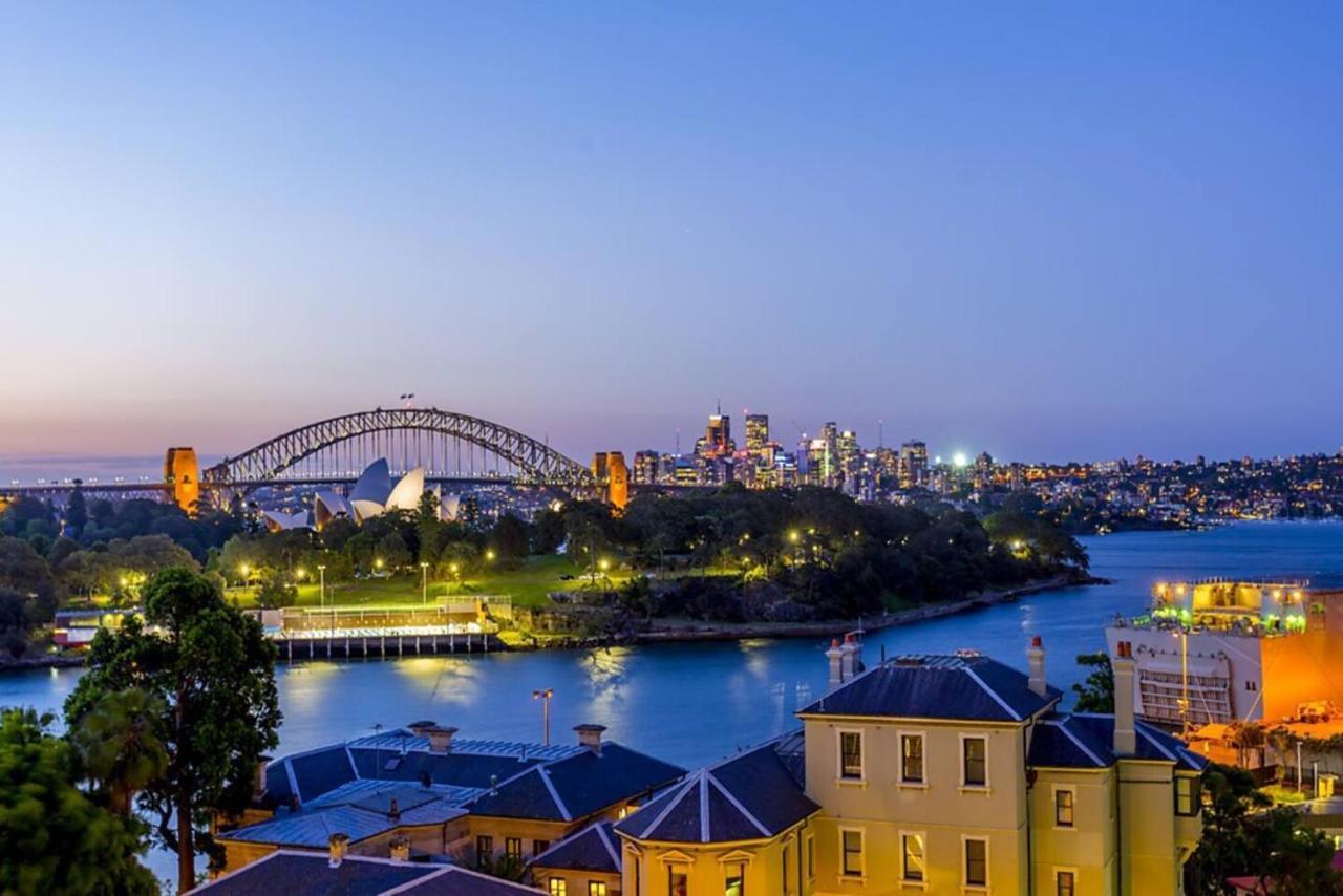 Views From Potts Point With Rooftop Pool Sydney