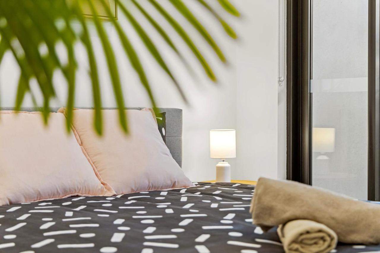 Apartment Lovely 1b Apt Near Cbd *
