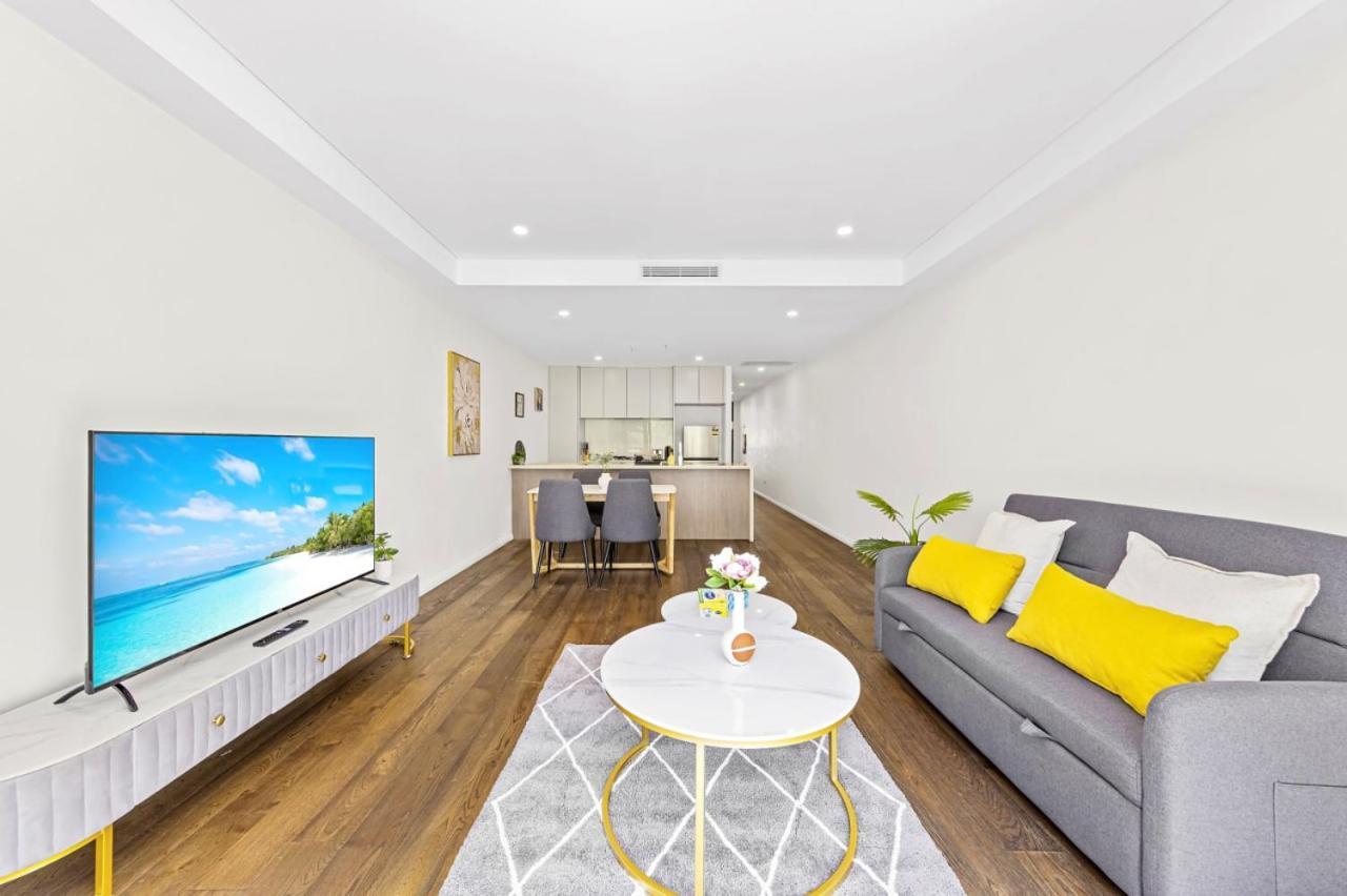Lovely 1b Apt Near Cbd Apartment