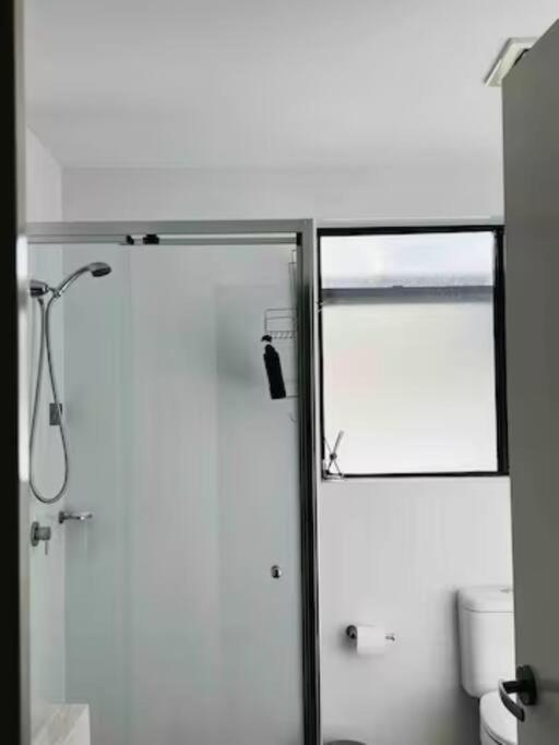 2bedrooms 2bathrooms Oasis In Parramatta W Parking Sydney