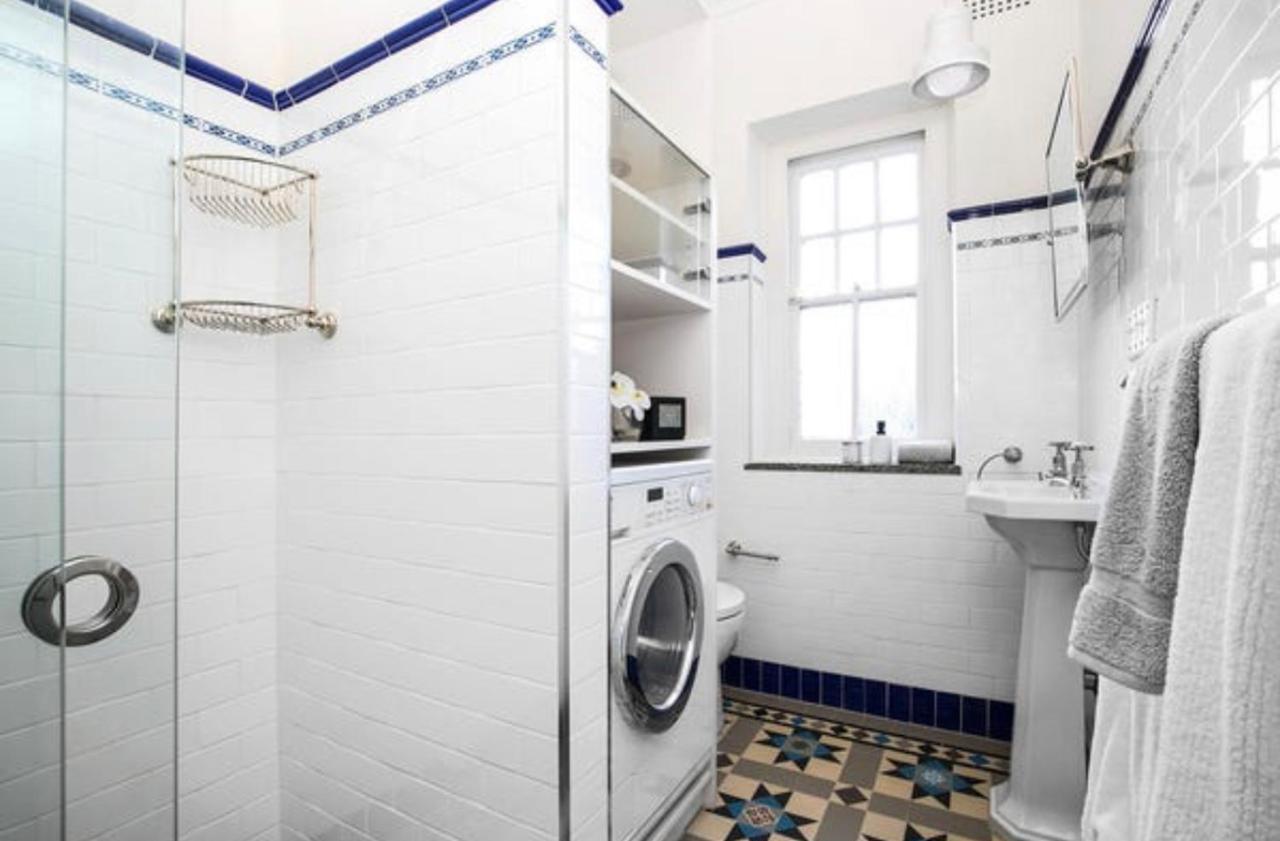 Art Deco In The Heart Of Darlinghurst