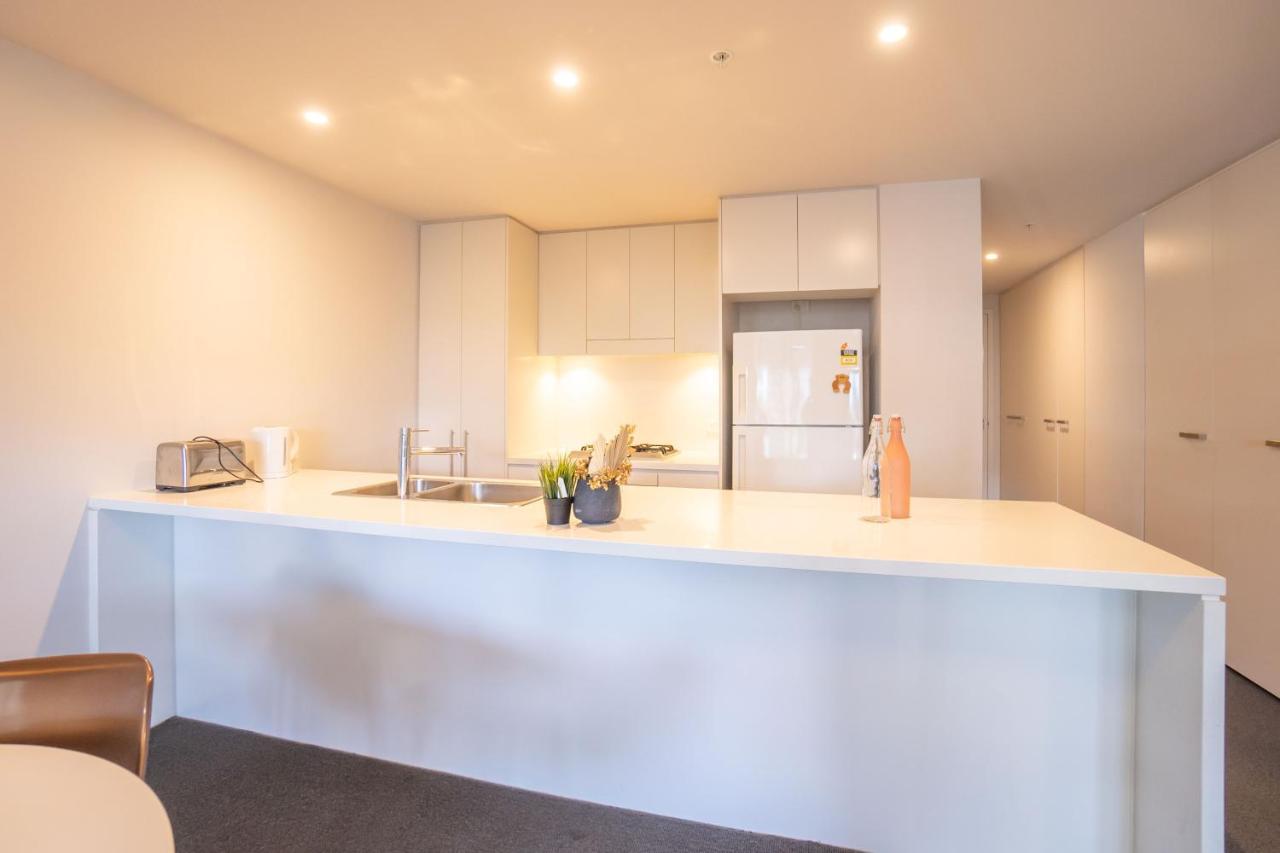 Olympic Park 2 Bedrooms Charm Family Friend Free Parking Apartment *