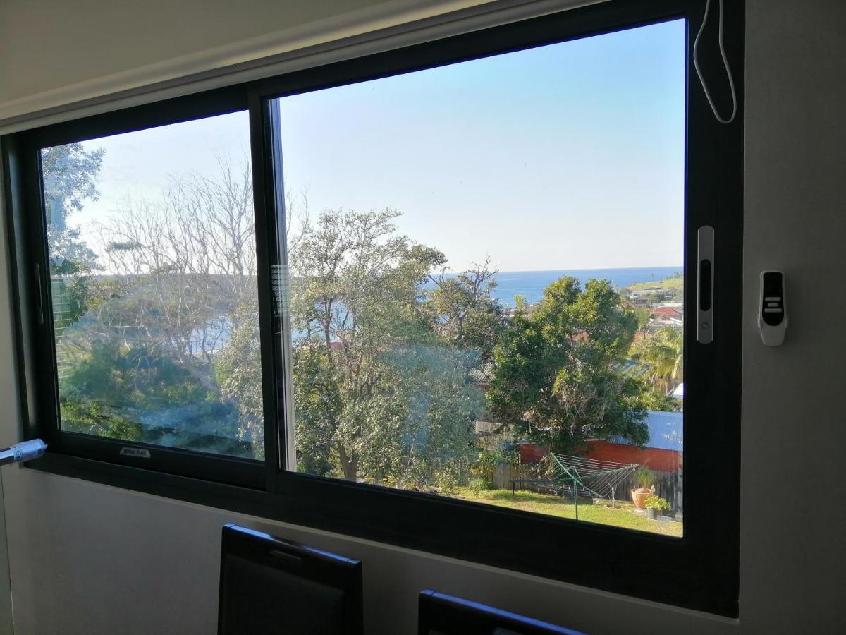 Holiday home Brand New Vip Luxury 5/5 Star Beachside Escape