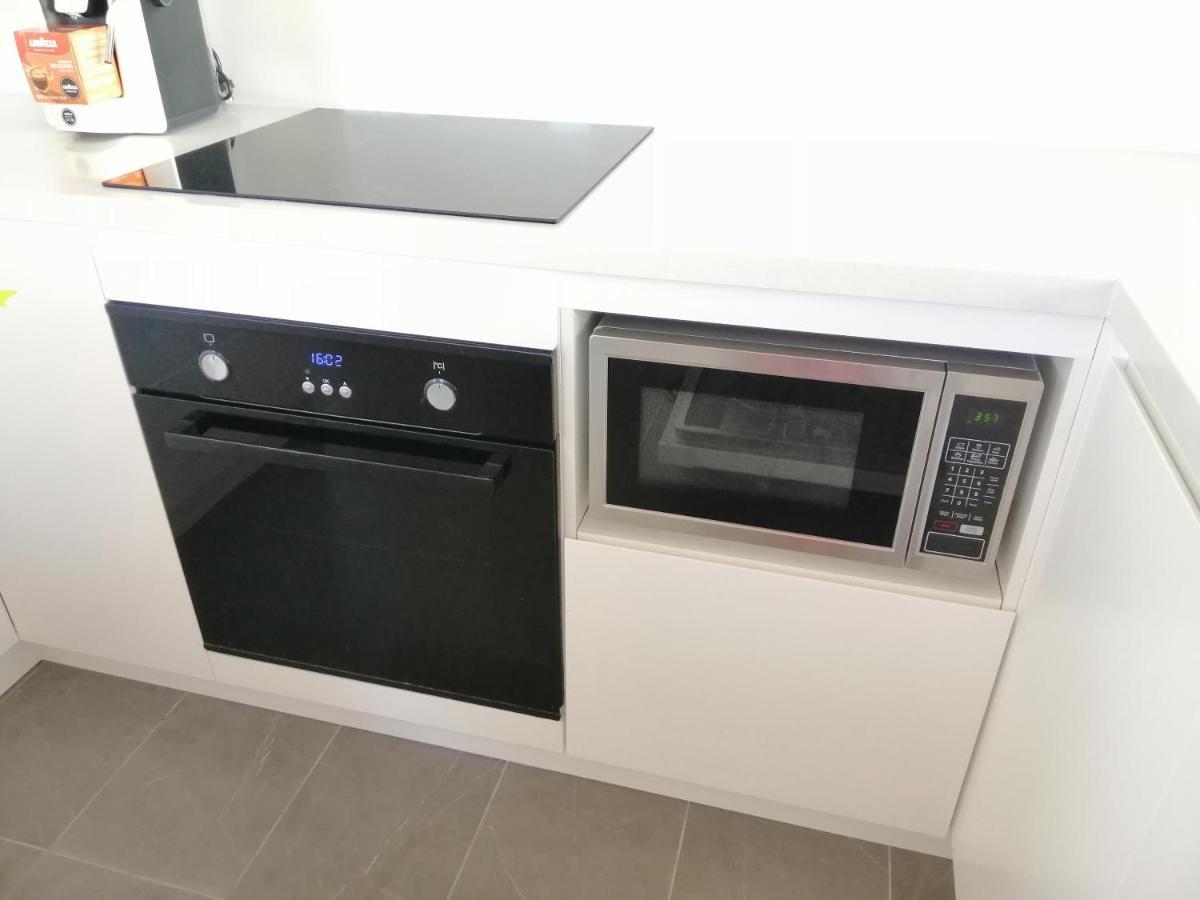 Holiday home Brand New Vip Luxury 5/5 Star Beachside Escape