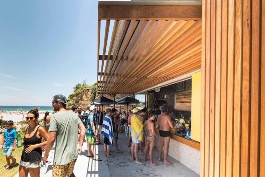 Tamarama Beachfront On Bondi To Bronte Walk *