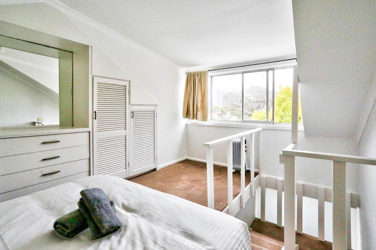 Holiday home 3 Bedroom Darling Harbour - Darghan St 2 2 E-bikes Included Sydney