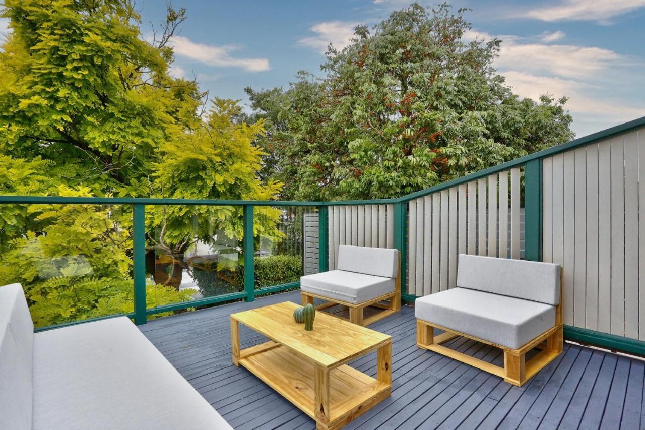 3 Bedroom Darling Harbour - Darghan St 2 2 E-bikes Included Holiday home Sydney
