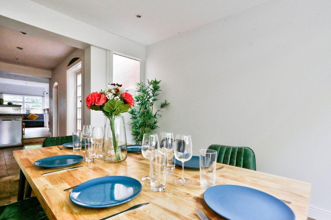 3 Bedroom Darling Harbour - Darghan St 2 2 E-bikes Included Holiday home
