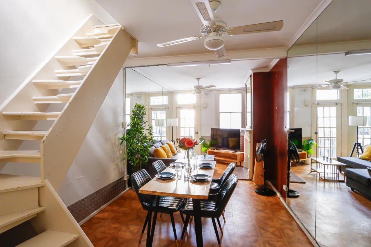 Superb 2 Bedroom House Darlinghurst 2 E-bikes Included Holiday home Sydney