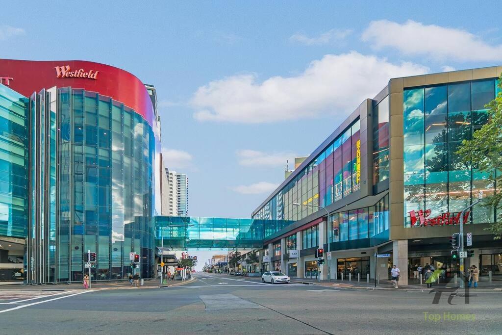 Sky-city 3 Min To Train & Shopping& Everything