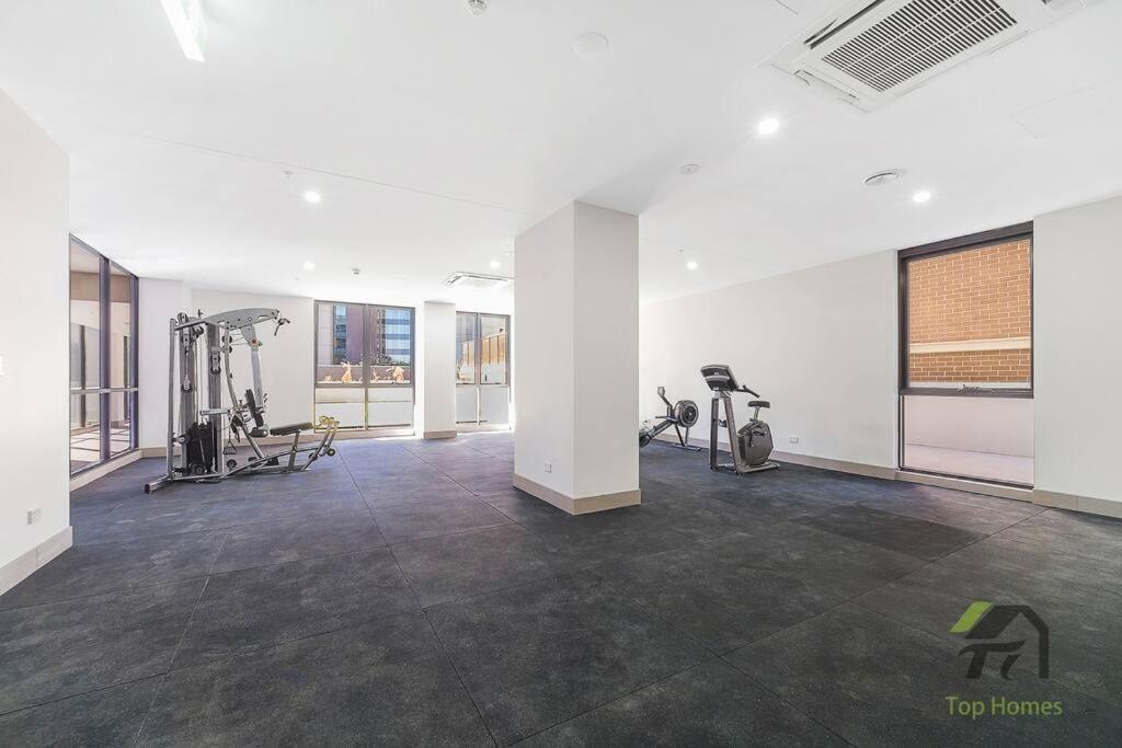 Apartment Sky-city 3 Min To Train & Shopping& Everything *