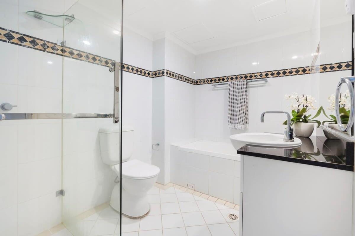 Walking Distance To Darling Harbour Apartment *