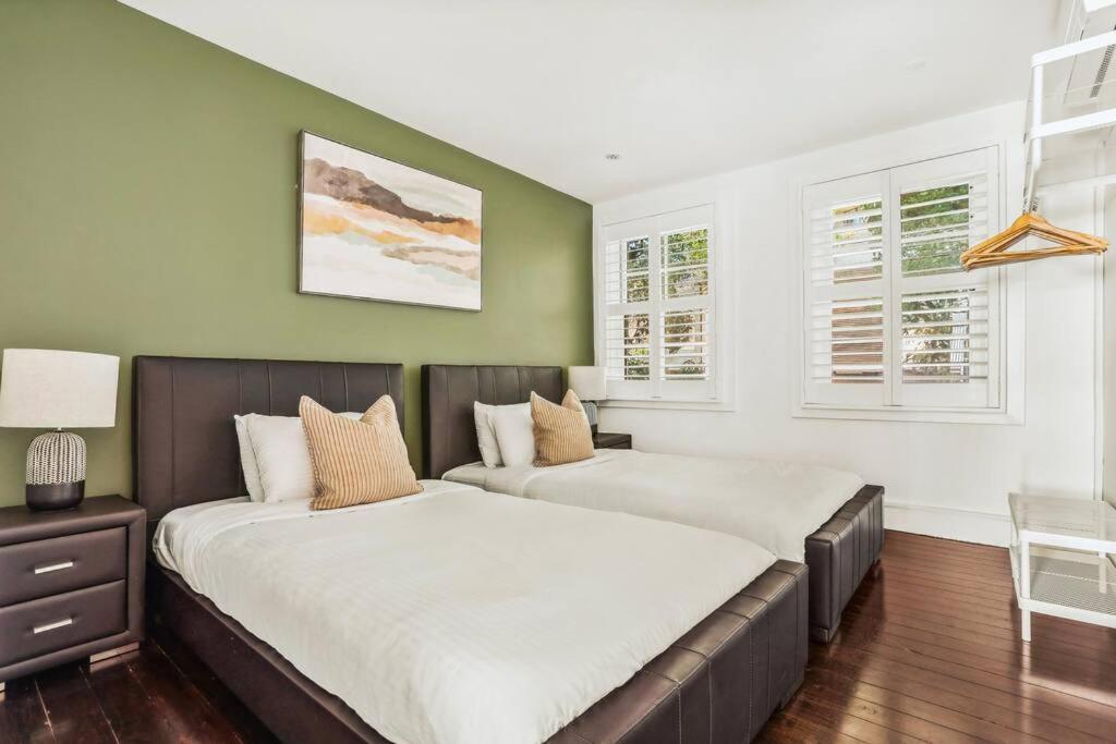 Apartment Rare 3bd Terrace - Mins Walk To Cbd Sydney