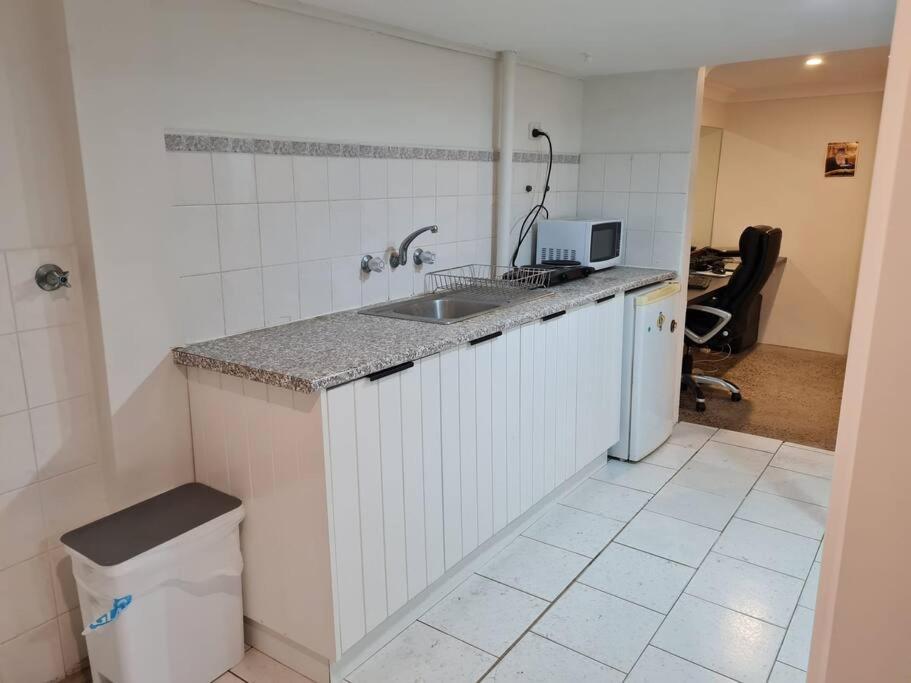 Cosy Walk To Bondi And Bronte Beaches Apartment