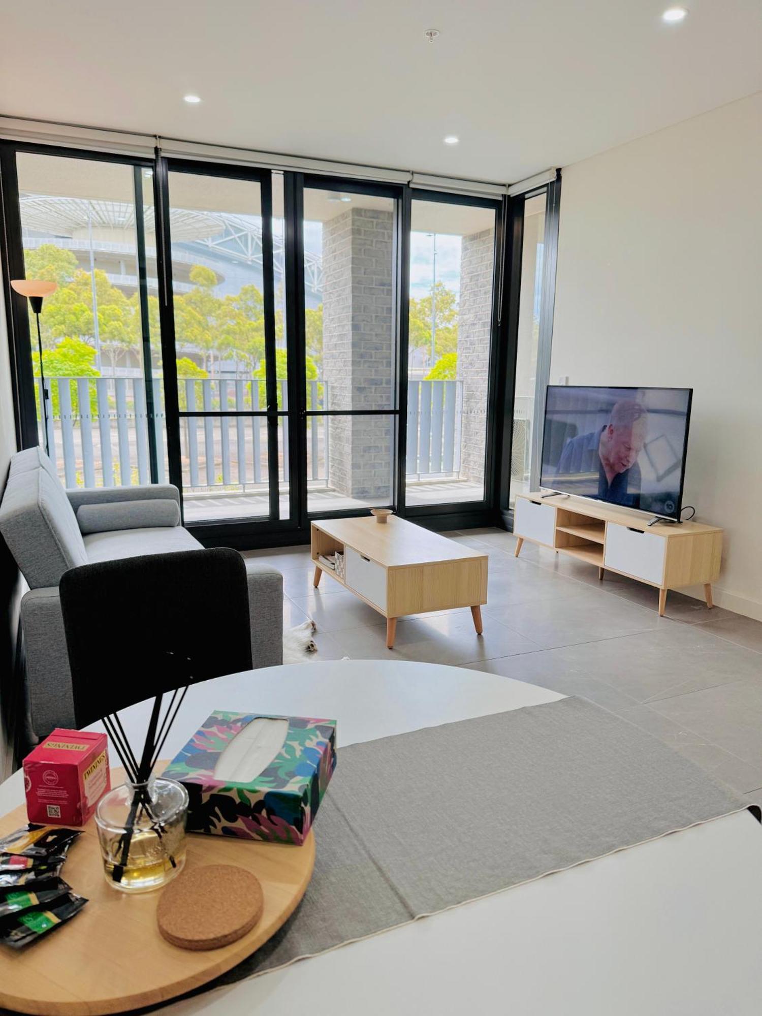 Olympic Park Walk To Aquatic Centre And Stadium Apartment