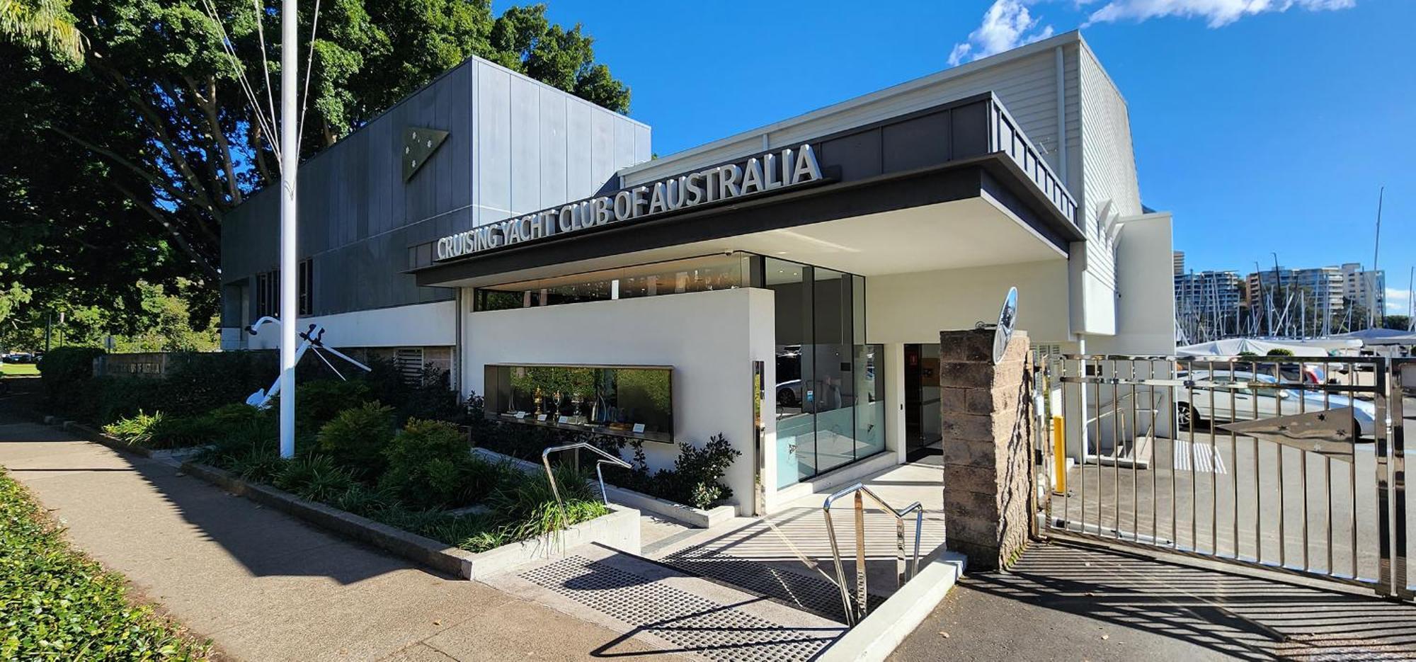 Contemporary Harbourside * Sydney